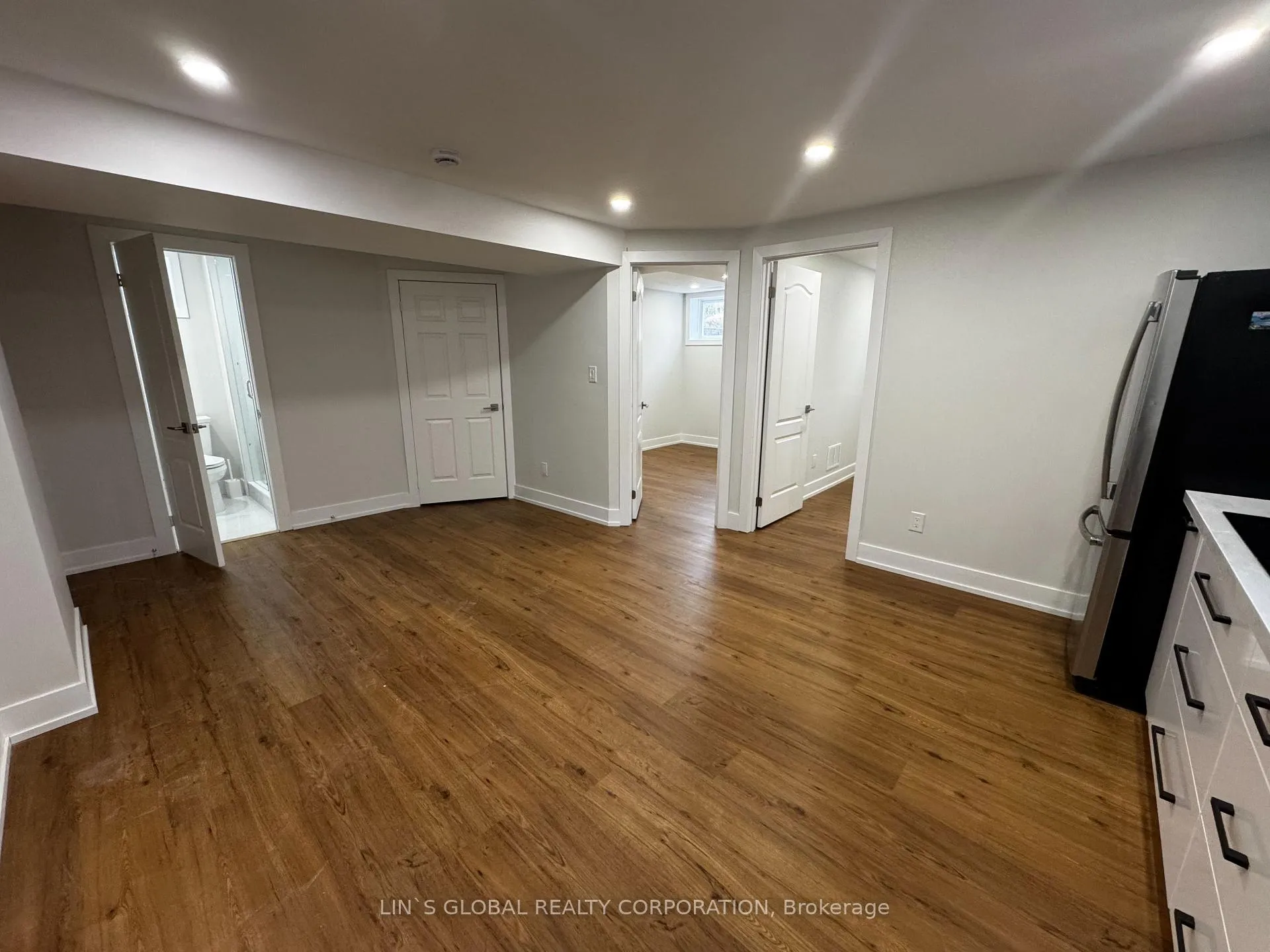 Photo 12 of 94 Collingsbrook Boulevard, Scarborough, L'Amoreaux — HOMEH