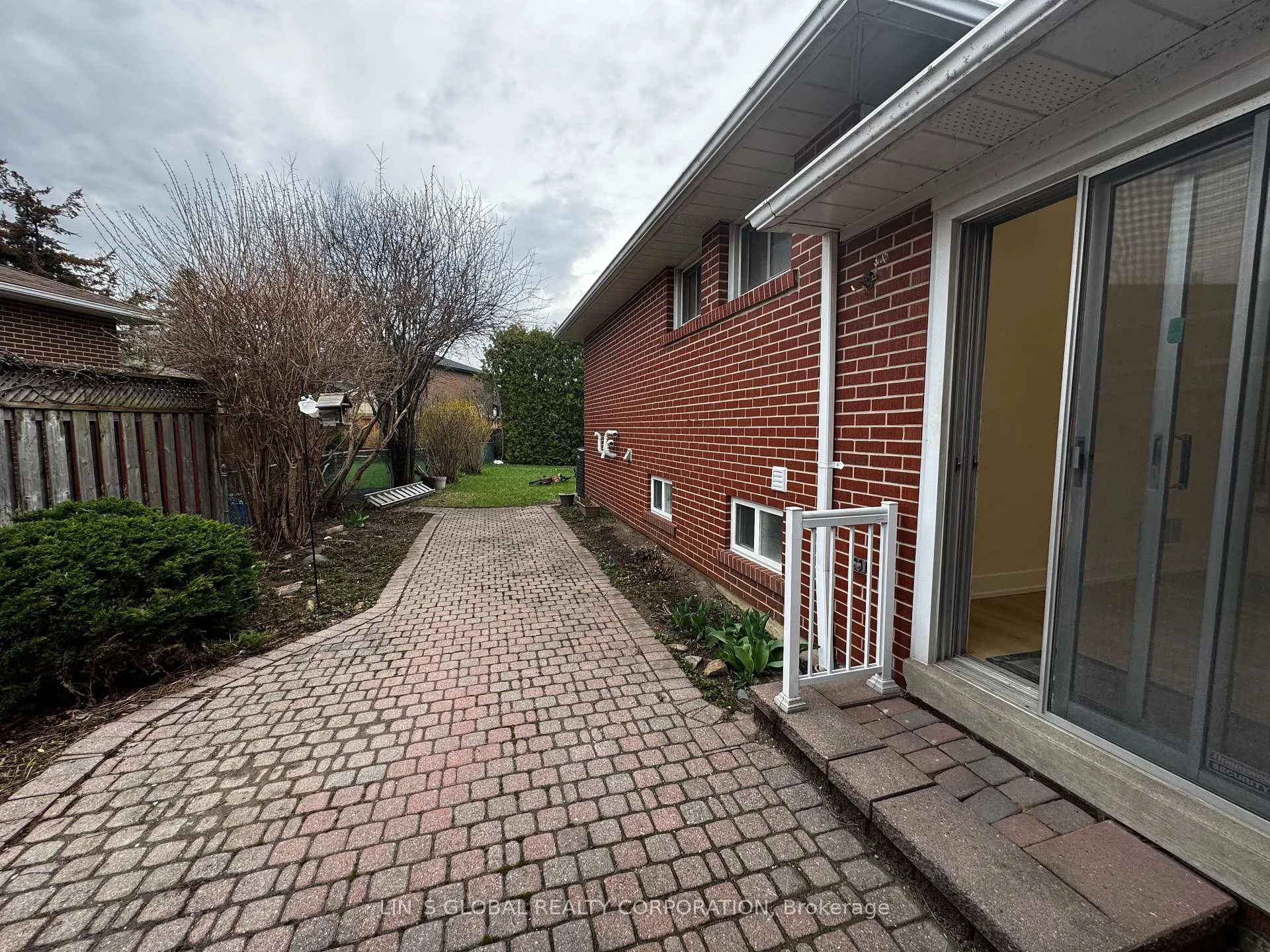 Photo 20 of 94 Collingsbrook Boulevard, Scarborough, L'Amoreaux — HOMEH