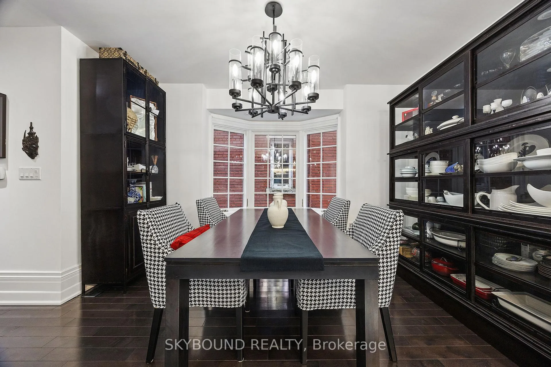 Photo 19 of 20 Fairview Boulevard, Toronto, North Riverdale — HOMEH