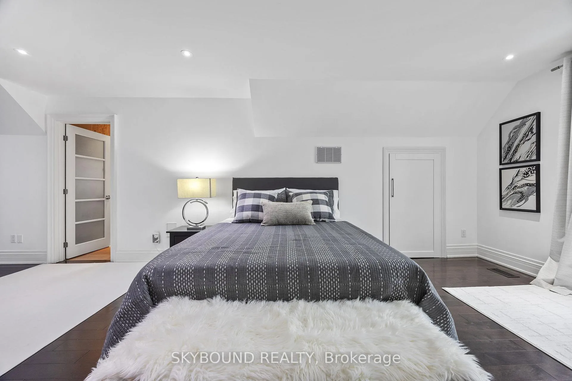 Photo 38 of 20 Fairview Boulevard, Toronto, North Riverdale — HOMEH