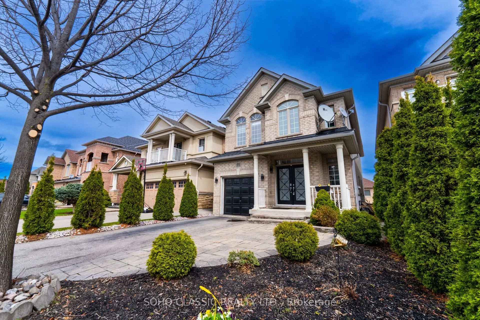 Photo 3 of 35 Brunel Street, Vaughan, Patterson — HOMEH