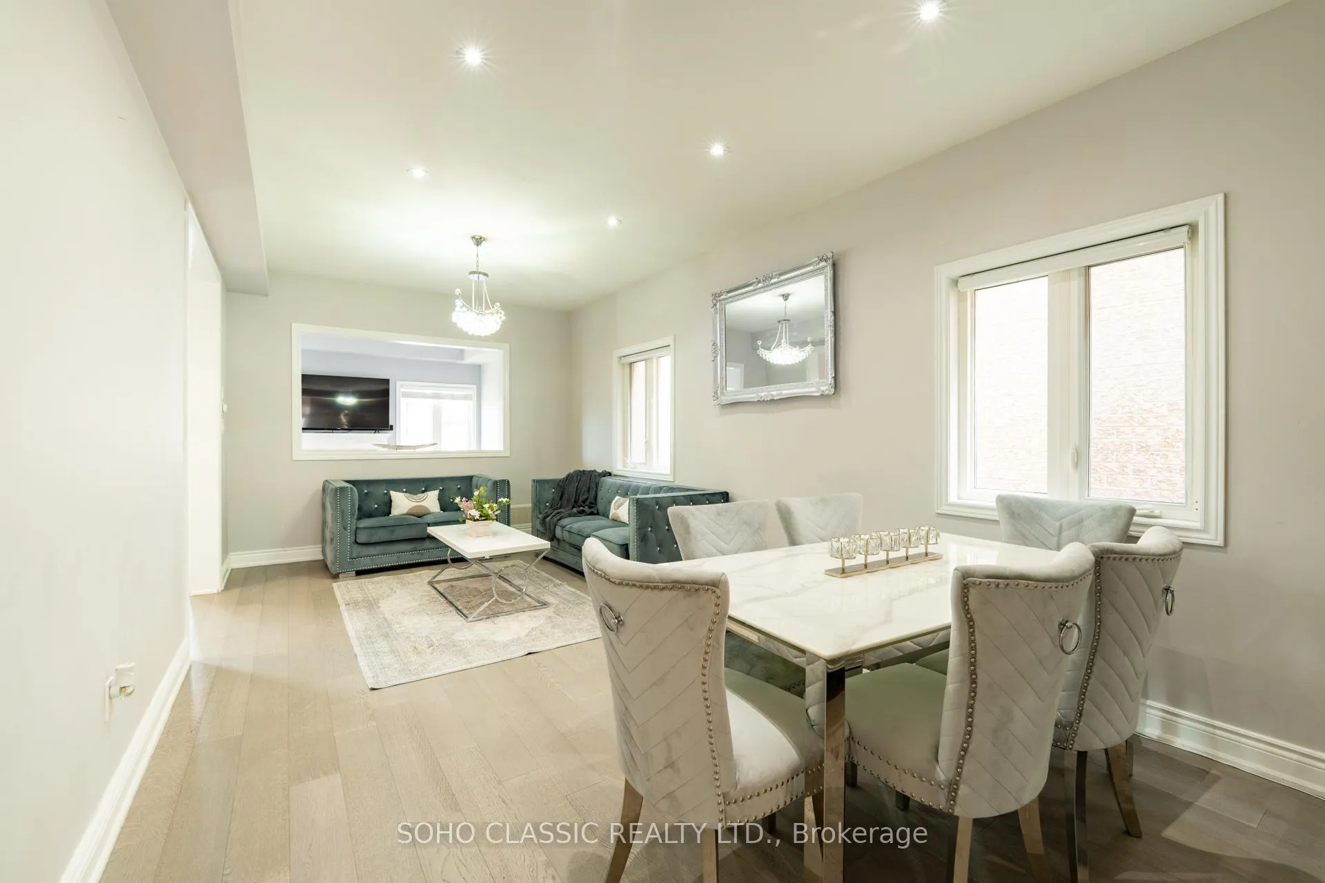 Photo 8 of 35 Brunel Street, Vaughan, Patterson — HOMEH