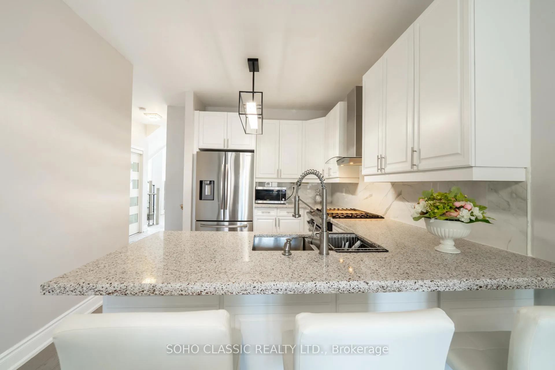Photo 13 of 35 Brunel Street, Vaughan, Patterson — HOMEH