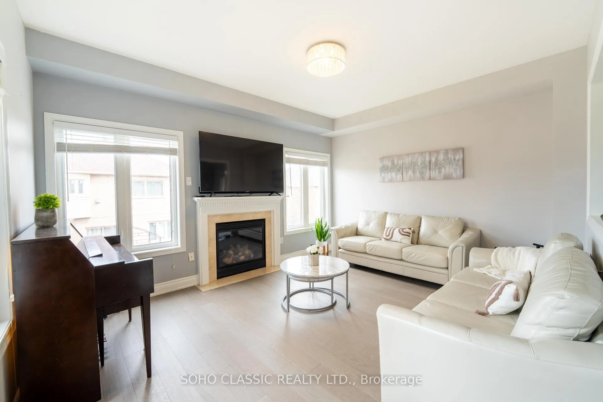 Photo 16 of 35 Brunel Street, Vaughan, Patterson — HOMEH