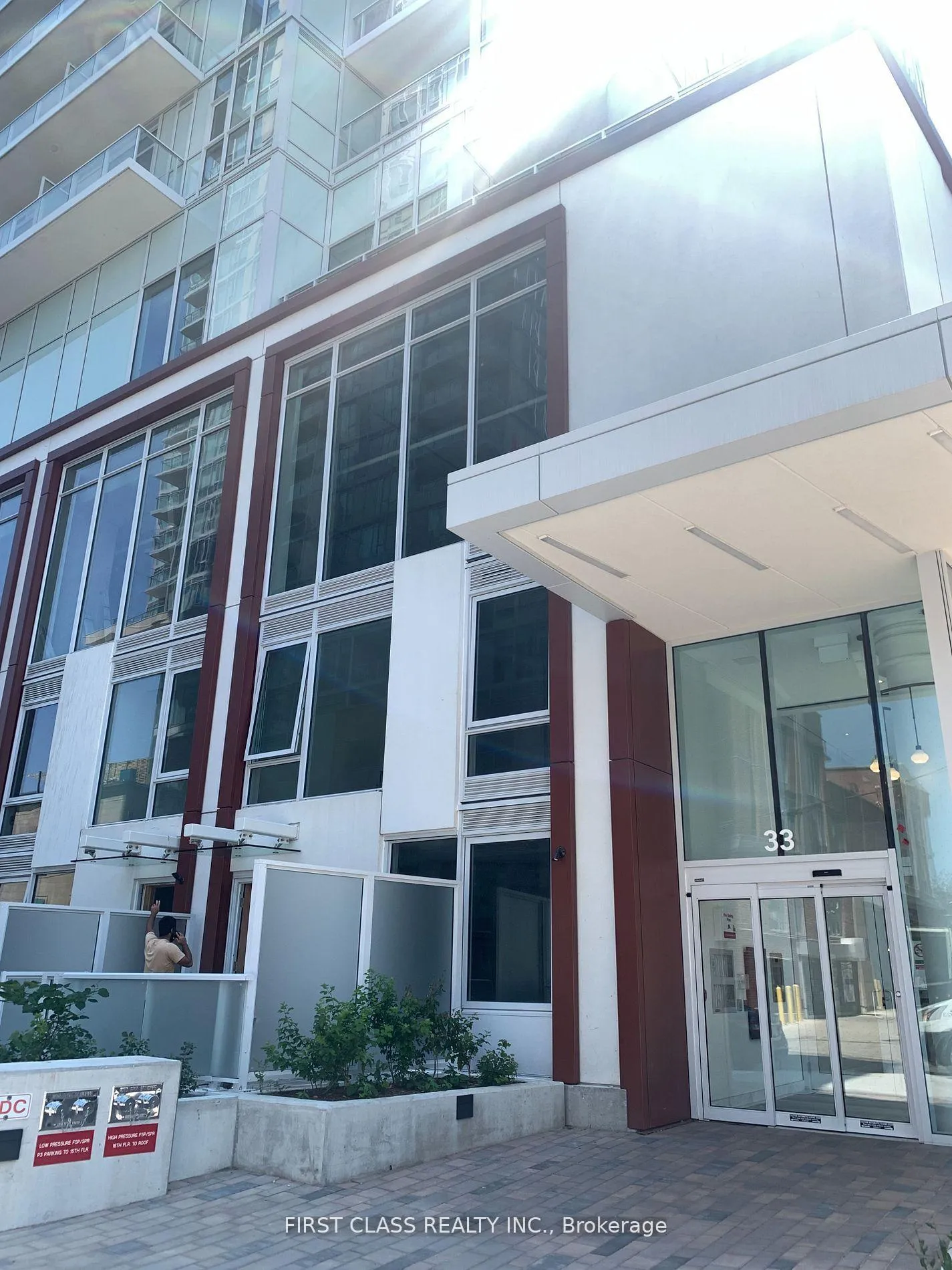 Photo 1 of Unit 2513, 33 Helendale Avenue, Toronto, Yonge-Eglinton — HOMEH
