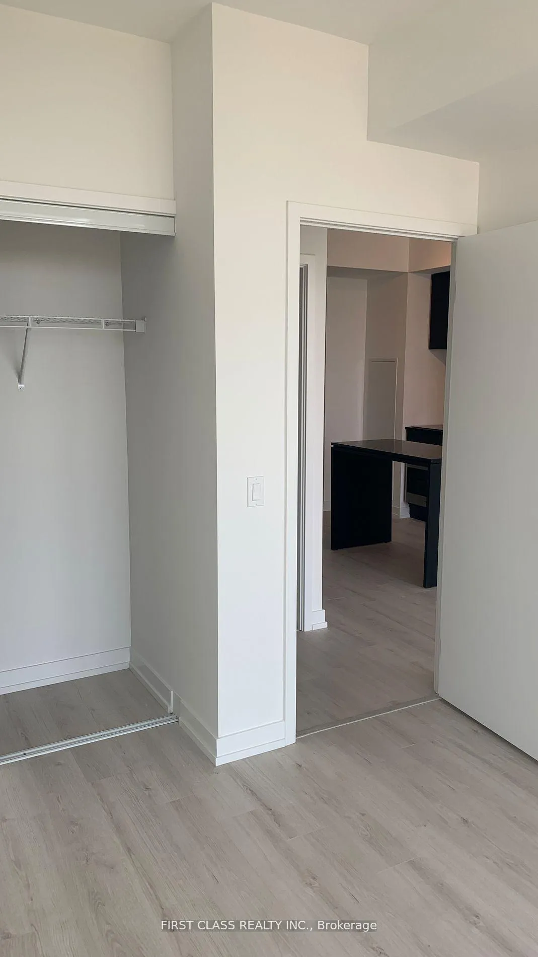 Photo 8 of Unit 2513, 33 Helendale Avenue, Toronto, Yonge-Eglinton — HOMEH