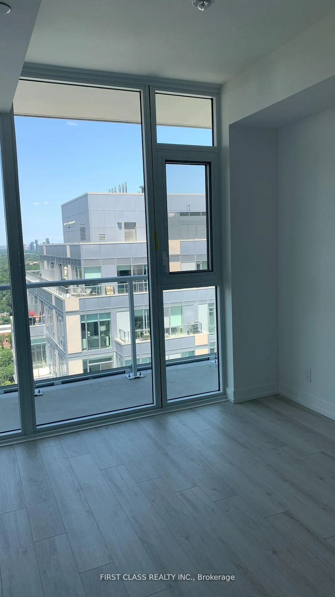 Photo 9 of Unit 2513, 33 Helendale Avenue, Toronto, Yonge-Eglinton — HOMEH