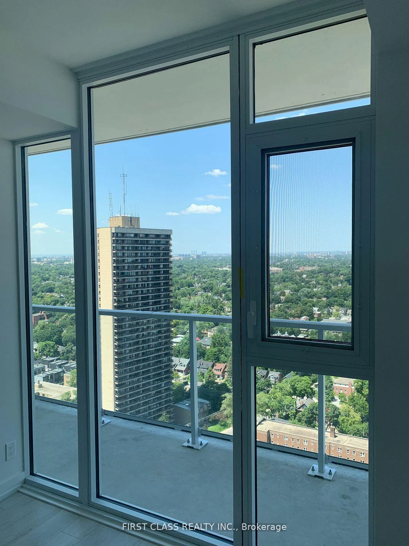 Photo 10 of Unit 2513, 33 Helendale Avenue, Toronto, Yonge-Eglinton — HOMEH