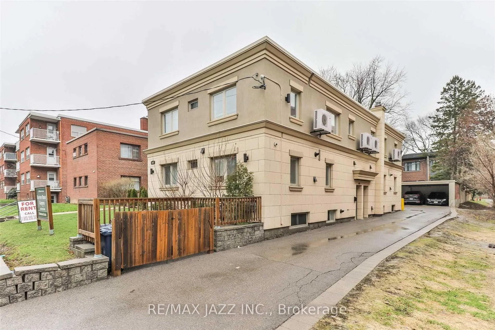 Photo 2 of Unit 103, 1303 Bayview Avenue, Toronto, Leaside — HOMEH