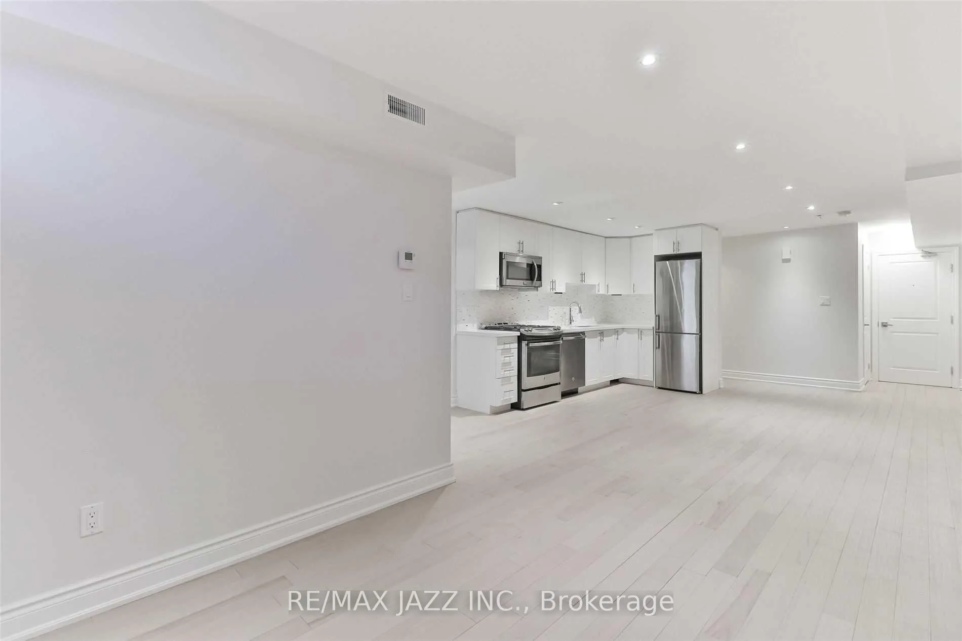 Photo 14 of Unit 103, 1303 Bayview Avenue, Toronto, Leaside — HOMEH