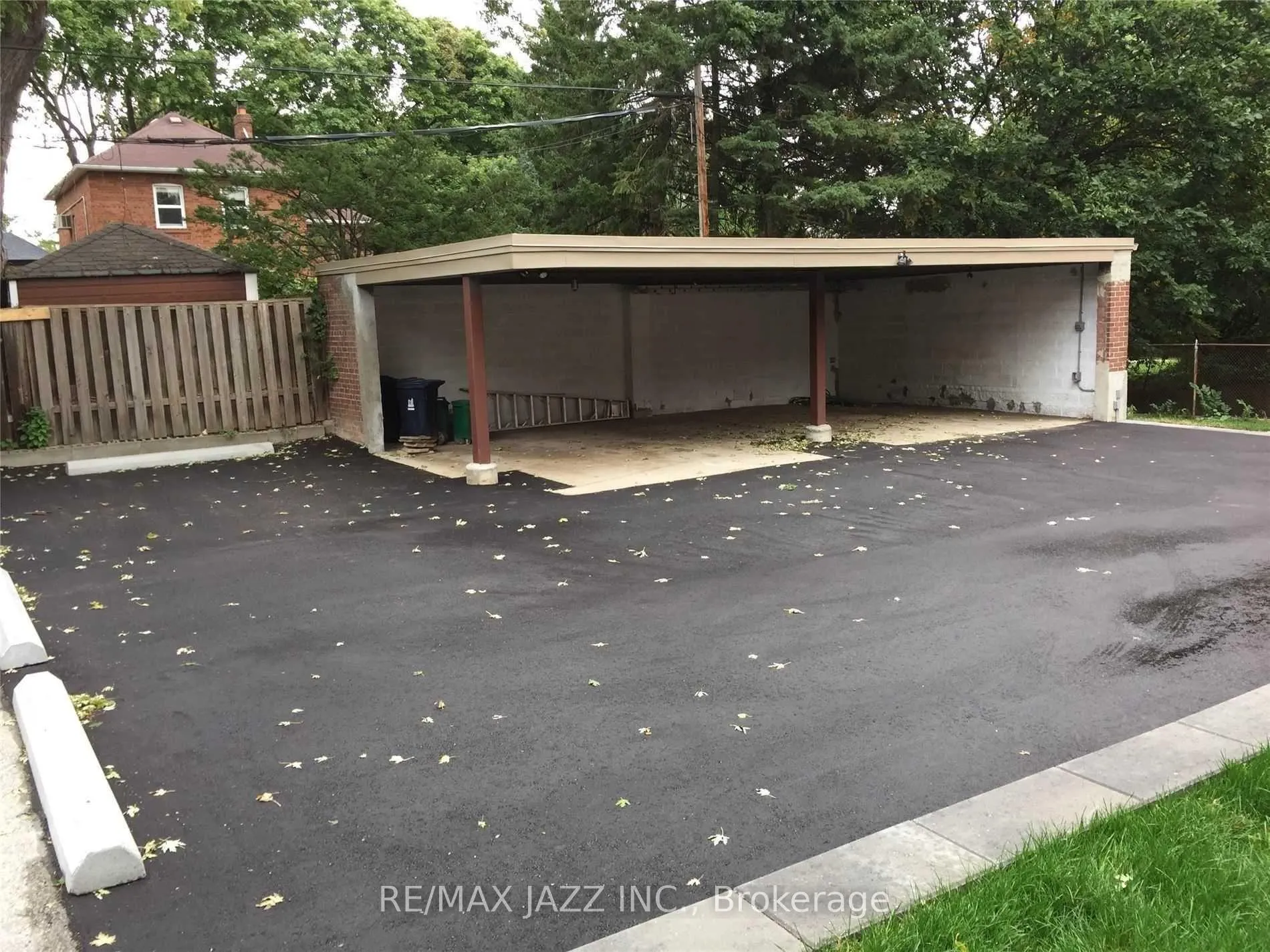Photo 26 of Unit 103, 1303 Bayview Avenue, Toronto, Leaside — HOMEH