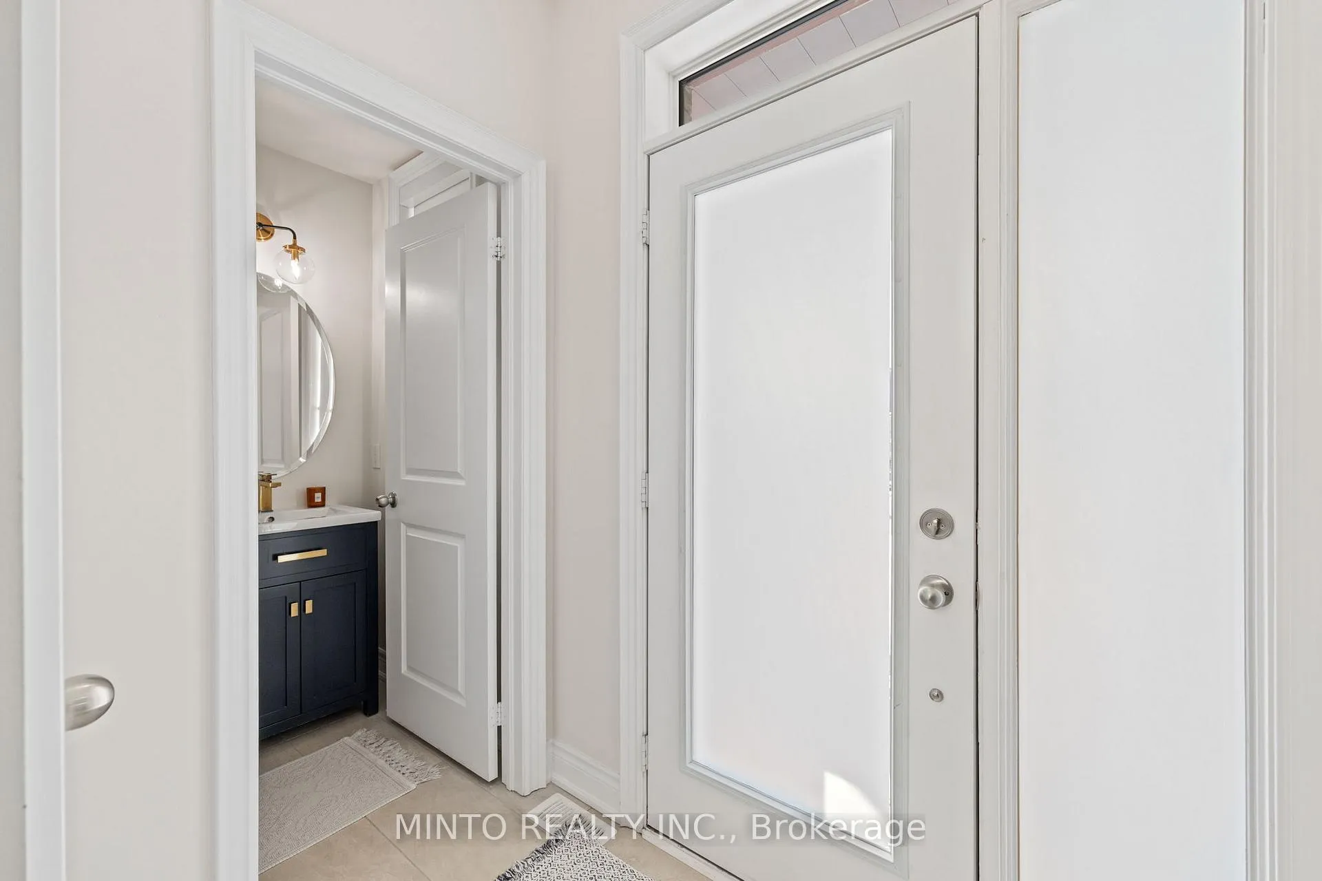 Photo 4 of 54 Canard Drive, Vaughan, Kleinburg — HOMEH