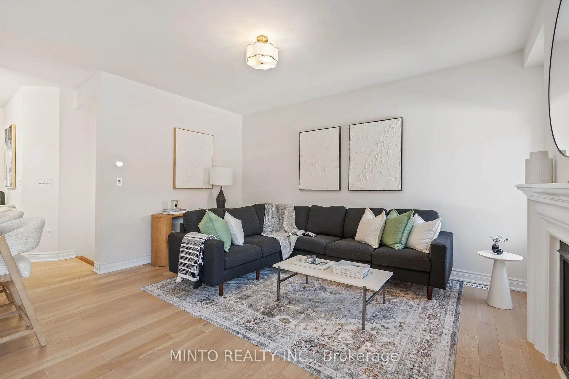 Photo 8 of 54 Canard Drive, Vaughan, Kleinburg — HOMEH