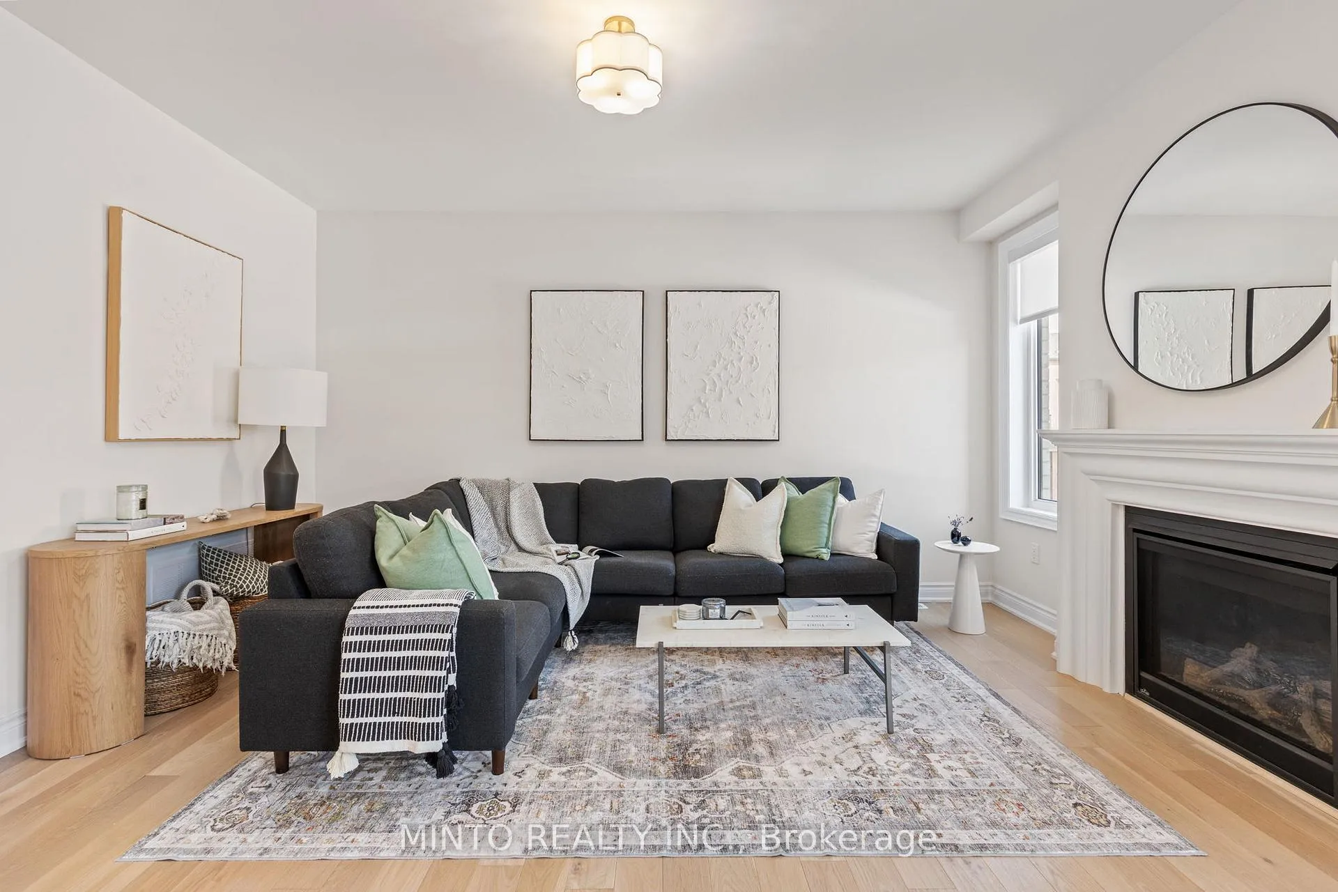 Photo 9 of 54 Canard Drive, Vaughan, Kleinburg — HOMEH