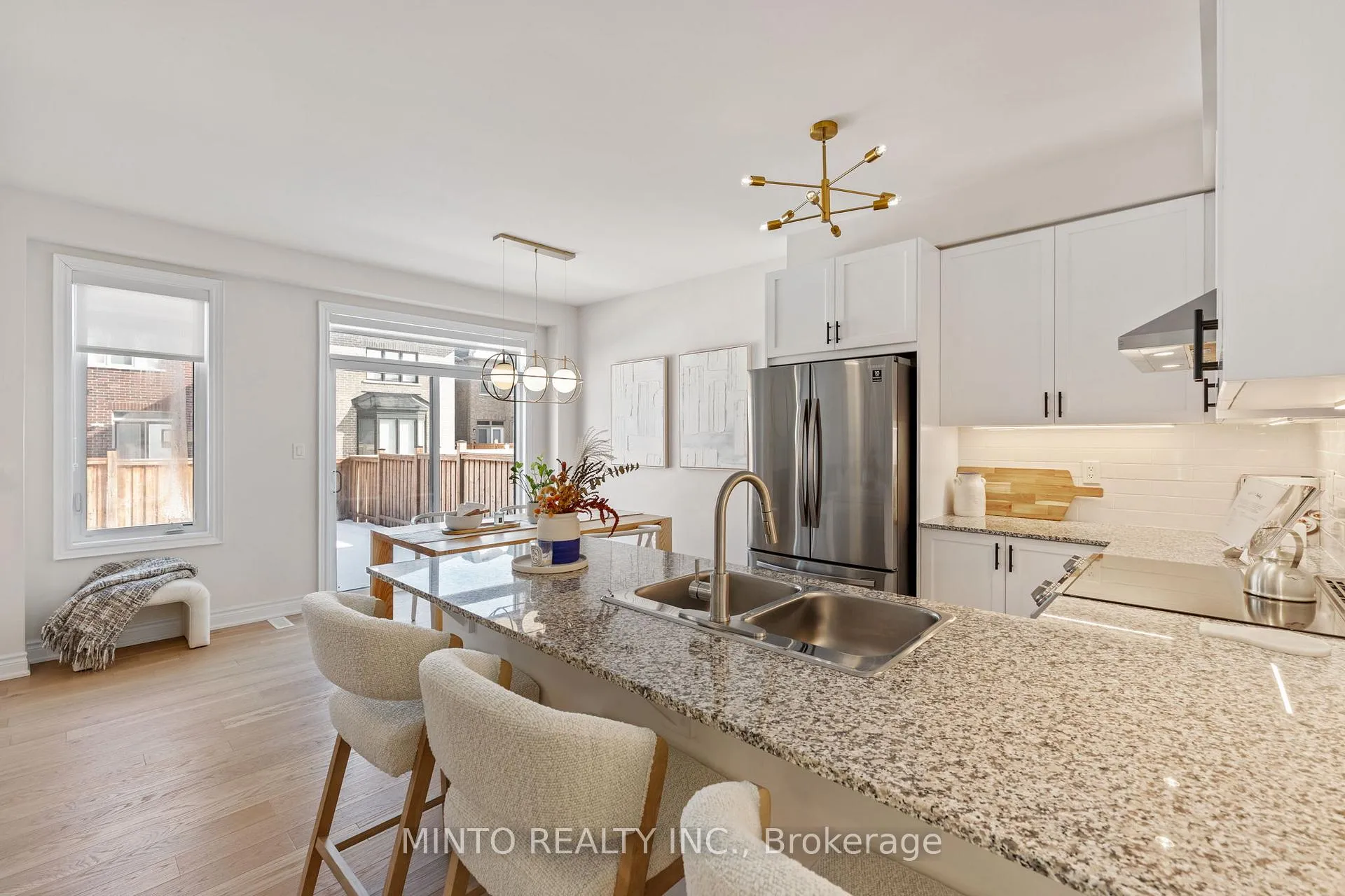 Photo 15 of 54 Canard Drive, Vaughan, Kleinburg — HOMEH