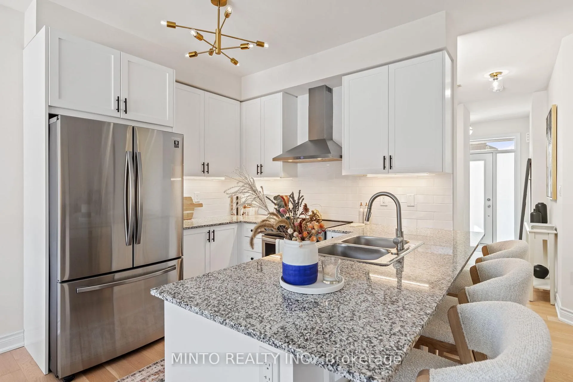 Photo 16 of 54 Canard Drive, Vaughan, Kleinburg — HOMEH