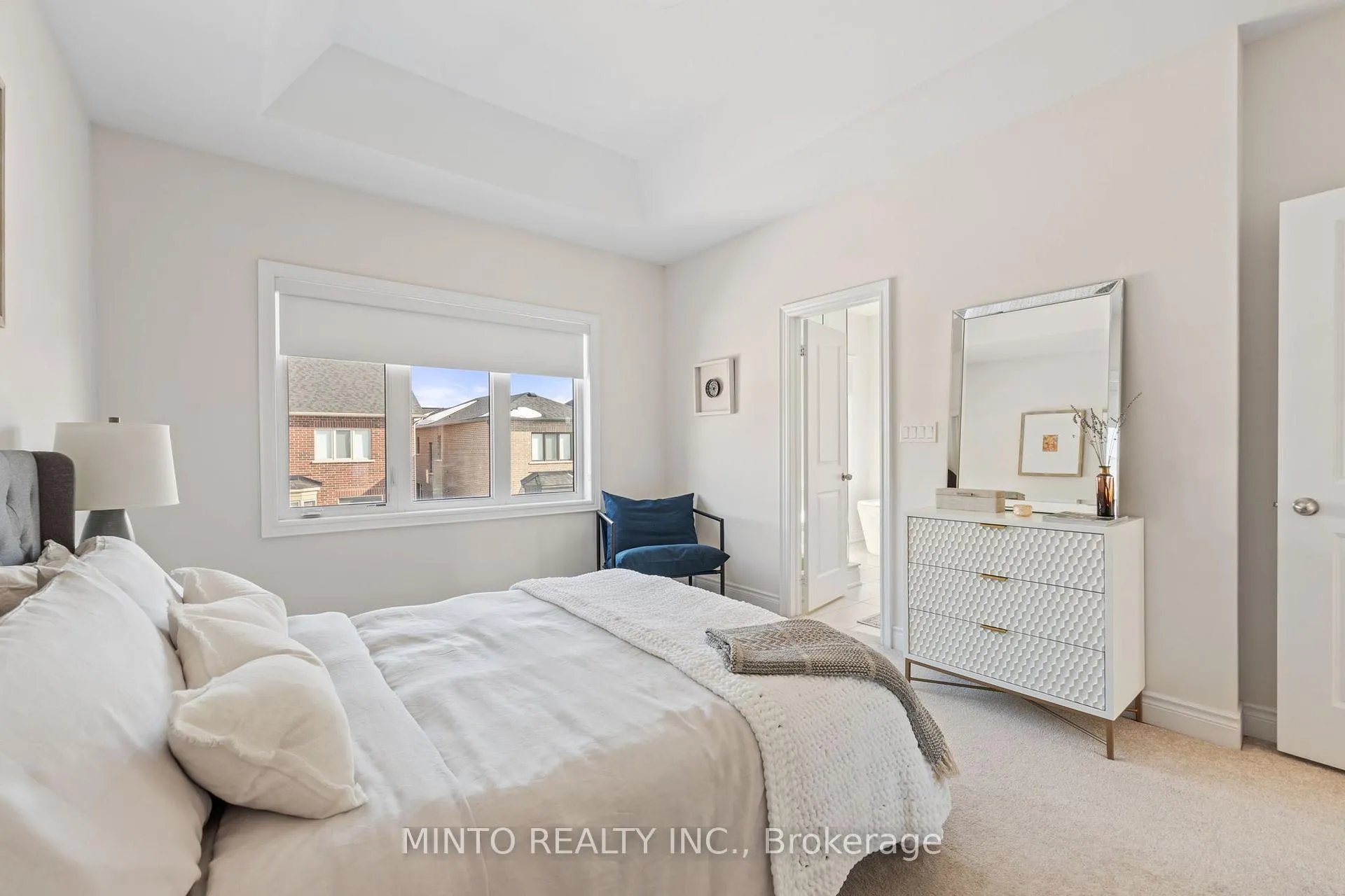 Photo 19 of 54 Canard Drive, Vaughan, Kleinburg — HOMEH