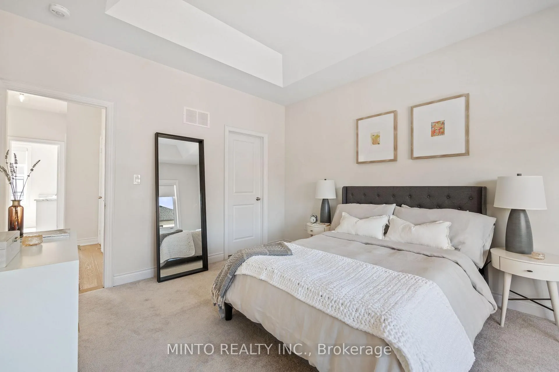 Photo 20 of 54 Canard Drive, Vaughan, Kleinburg — HOMEH