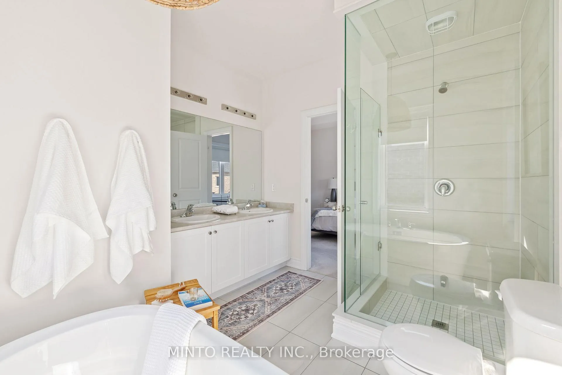 Photo 22 of 54 Canard Drive, Vaughan, Kleinburg — HOMEH