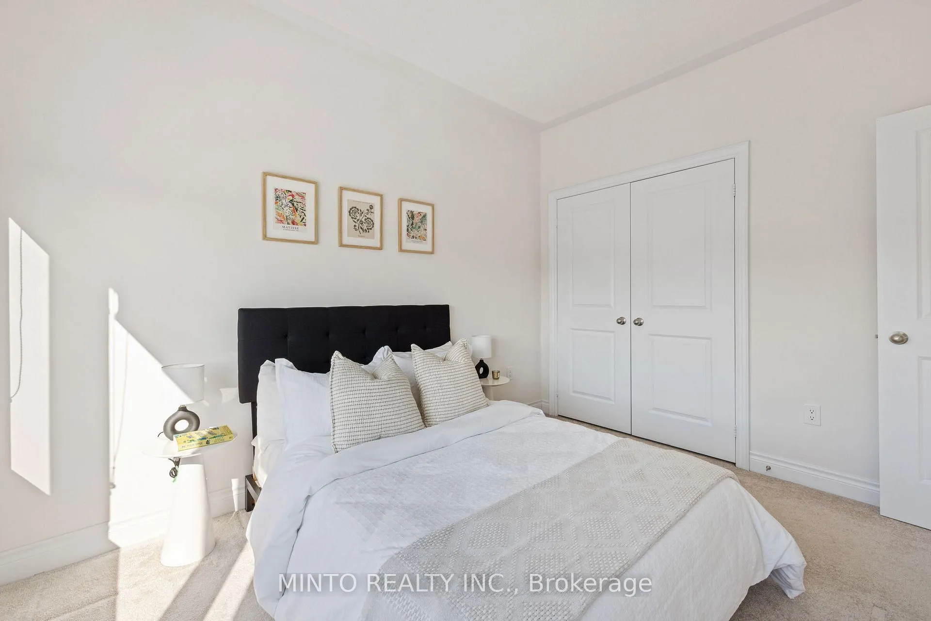 Photo 25 of 54 Canard Drive, Vaughan, Kleinburg — HOMEH