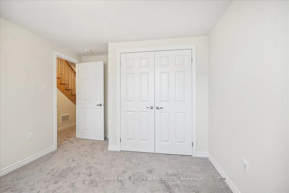 Photo 6 of 2096 Fairmont Common, Burlington, Tyandaga — HOMEH