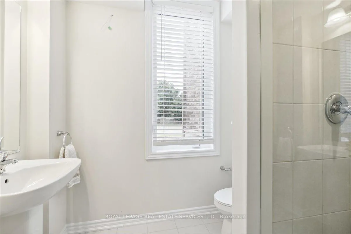 Photo 8 of 2096 Fairmont Common, Burlington, Tyandaga — HOMEH