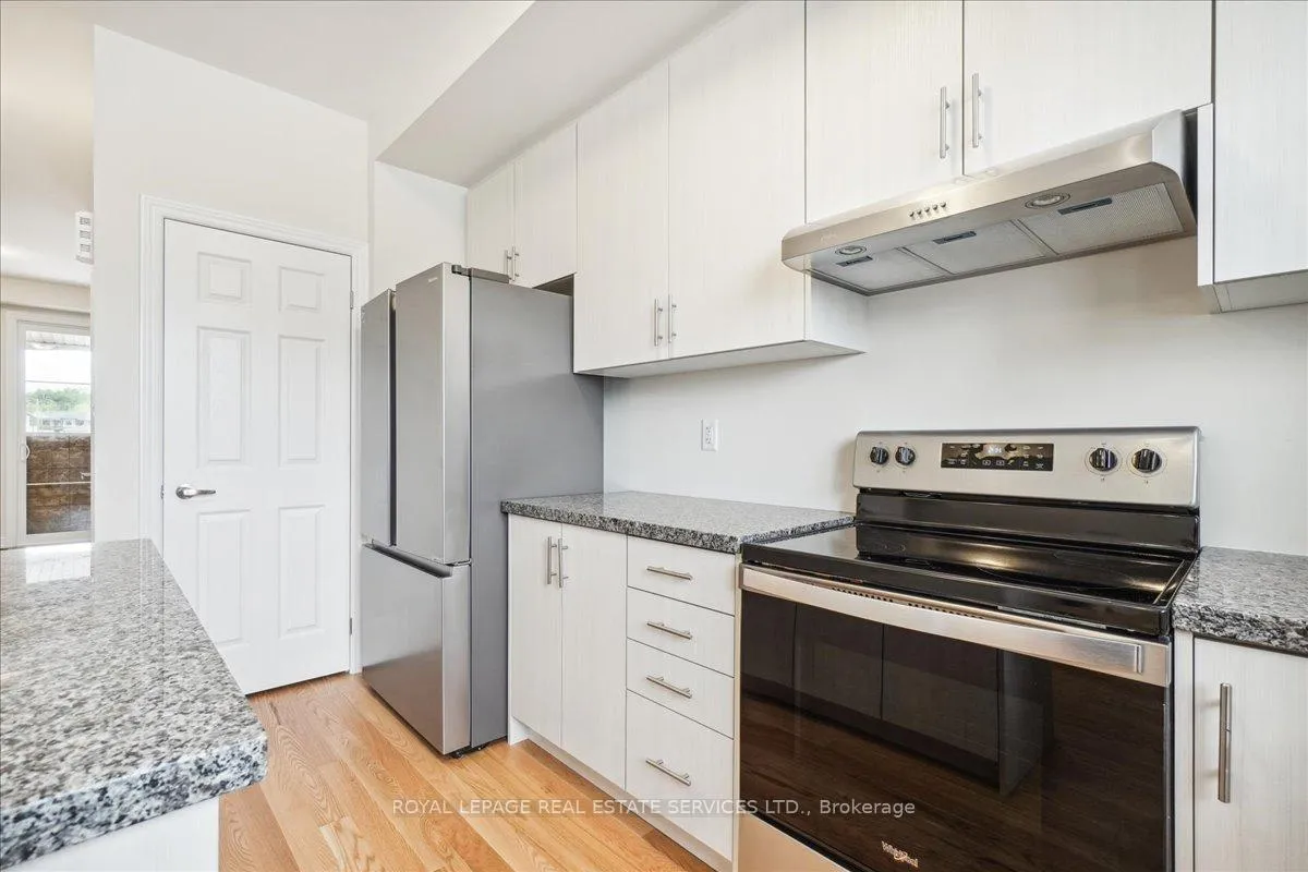Photo 13 of 2096 Fairmont Common, Burlington, Tyandaga — HOMEH