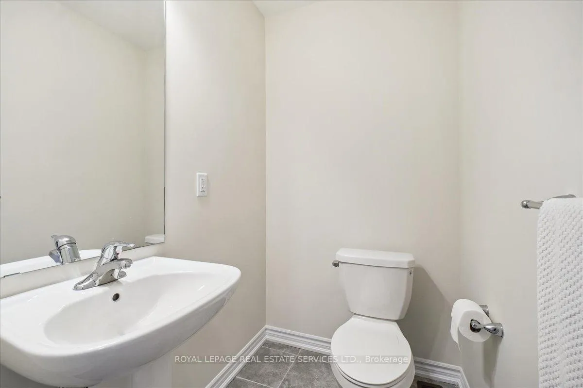 Photo 16 of 2096 Fairmont Common, Burlington, Tyandaga — HOMEH