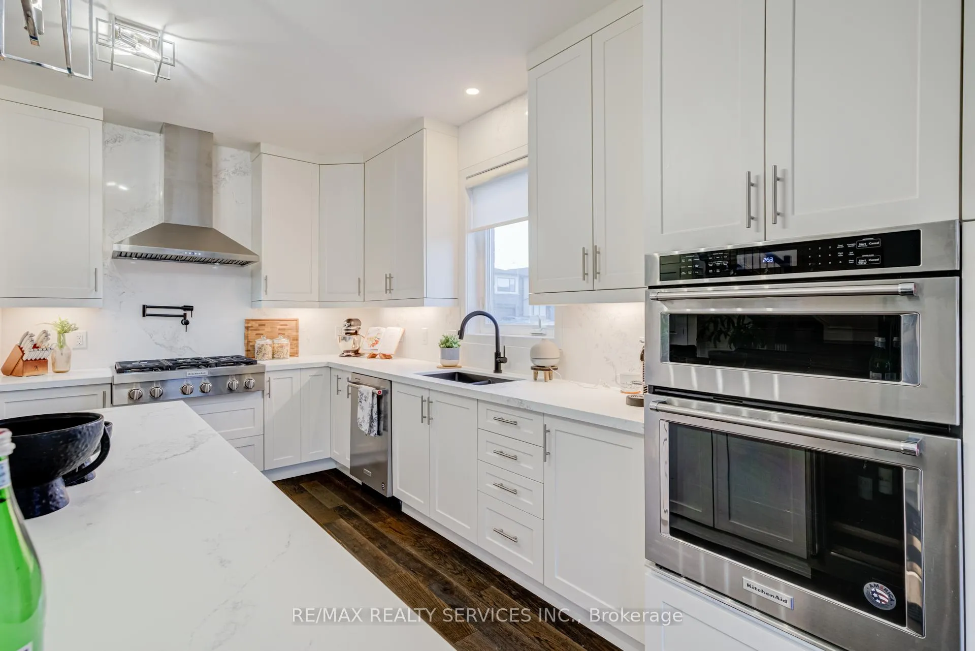 Photo 1 of 182 Klein Circle, Hamilton, Meadowlands — HOMEH