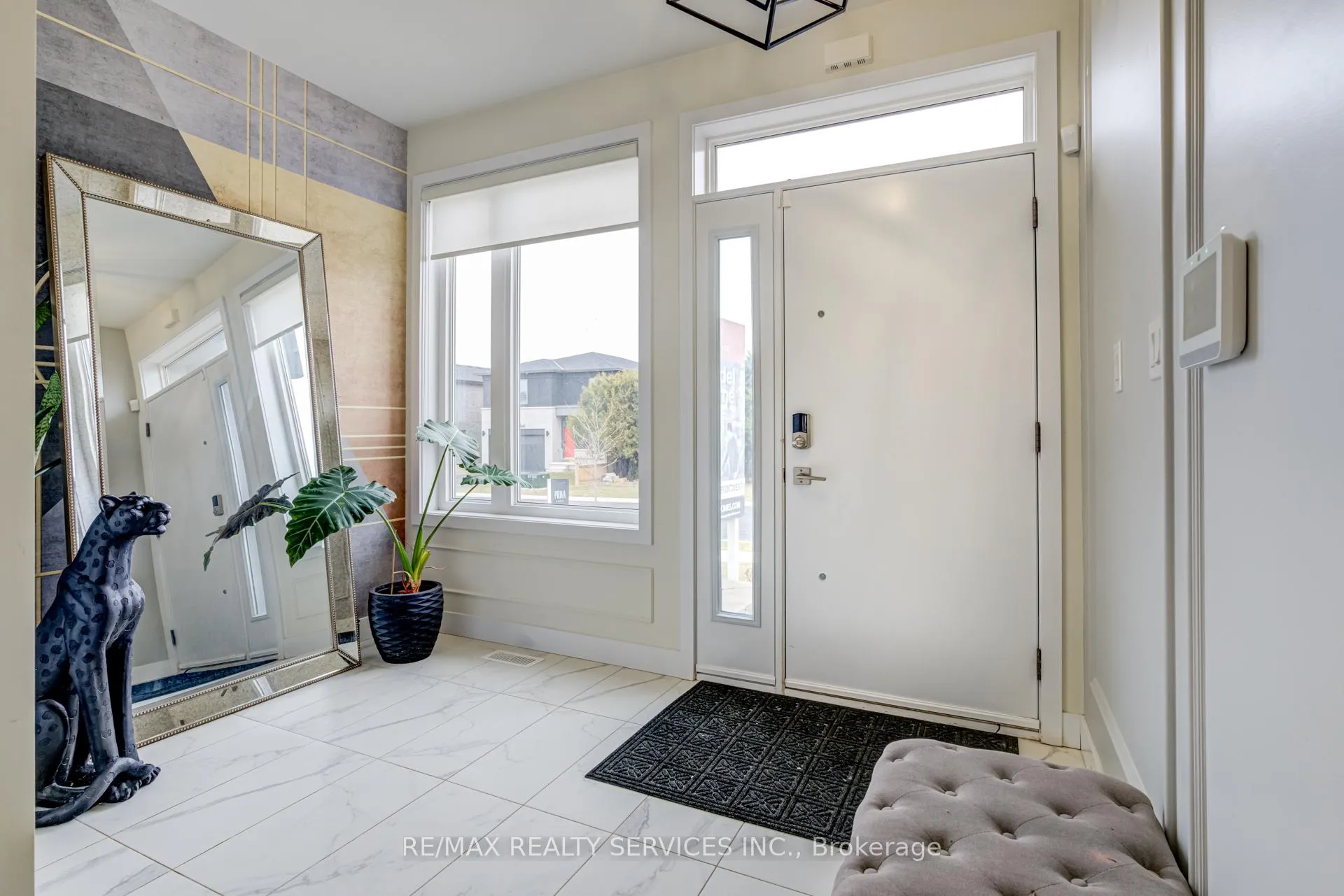 Photo 6 of 182 Klein Circle, Hamilton, Meadowlands — HOMEH