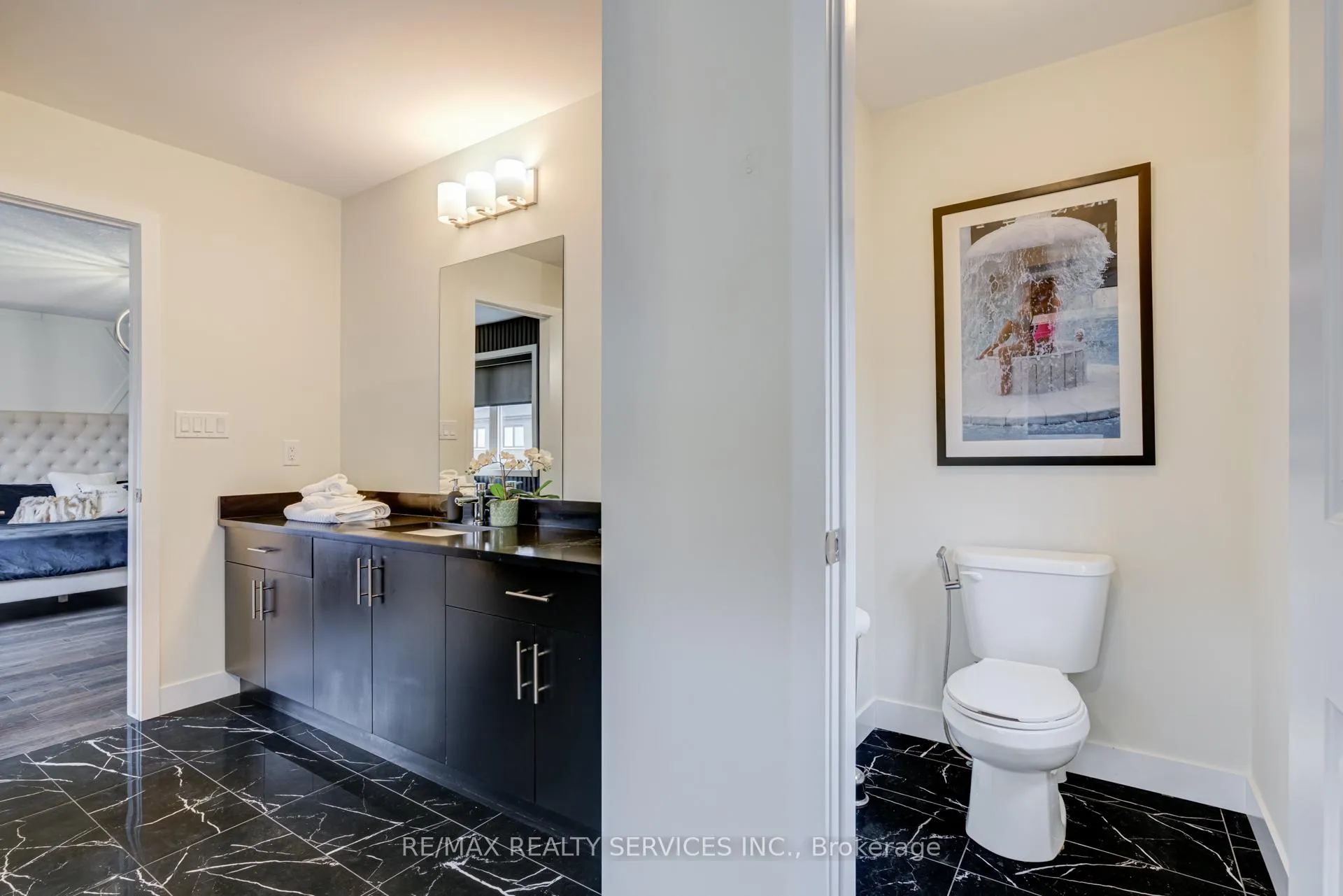 Photo 26 of 182 Klein Circle, Hamilton, Meadowlands — HOMEH