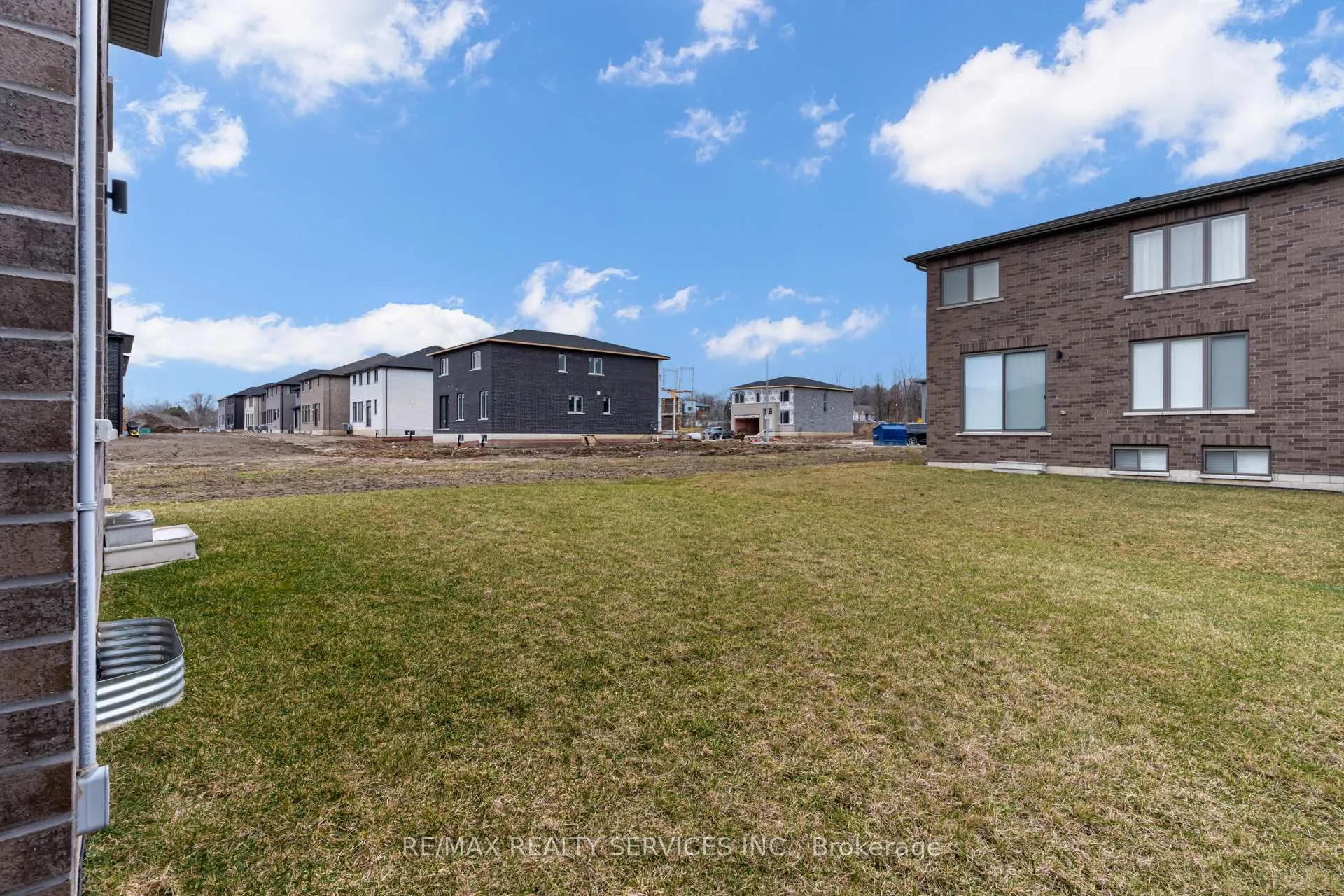Photo 46 of 182 Klein Circle, Hamilton, Meadowlands — HOMEH