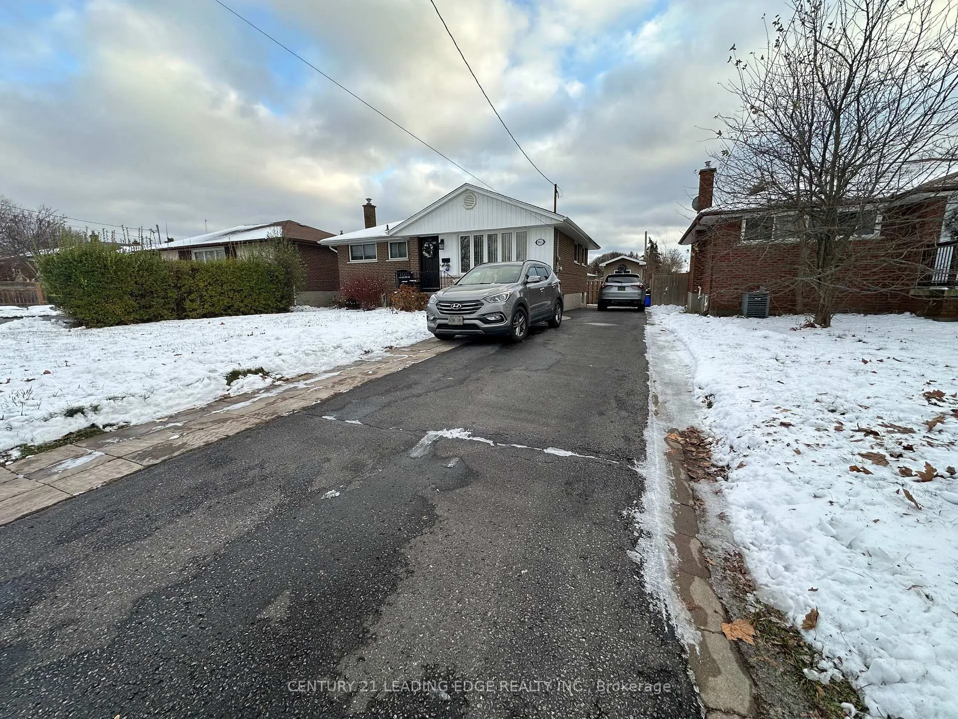 Front of Unit Basement, 965 Ronlea Avenue