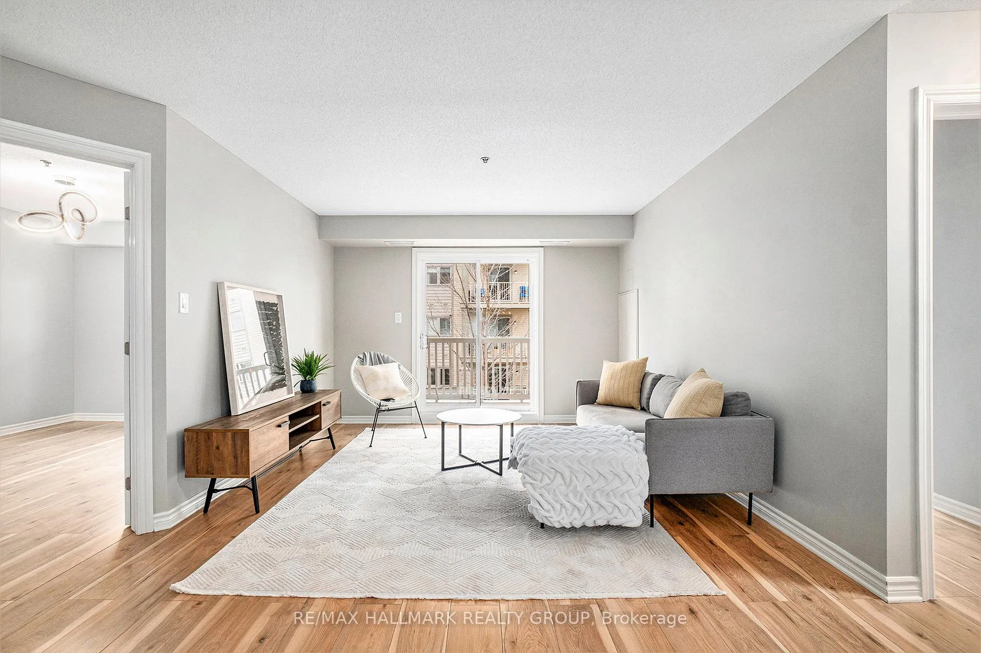 Photo 4 of Unit 211, 151 Potts Private, Ottawa, Notting Hill/Summerside — HOMEH
