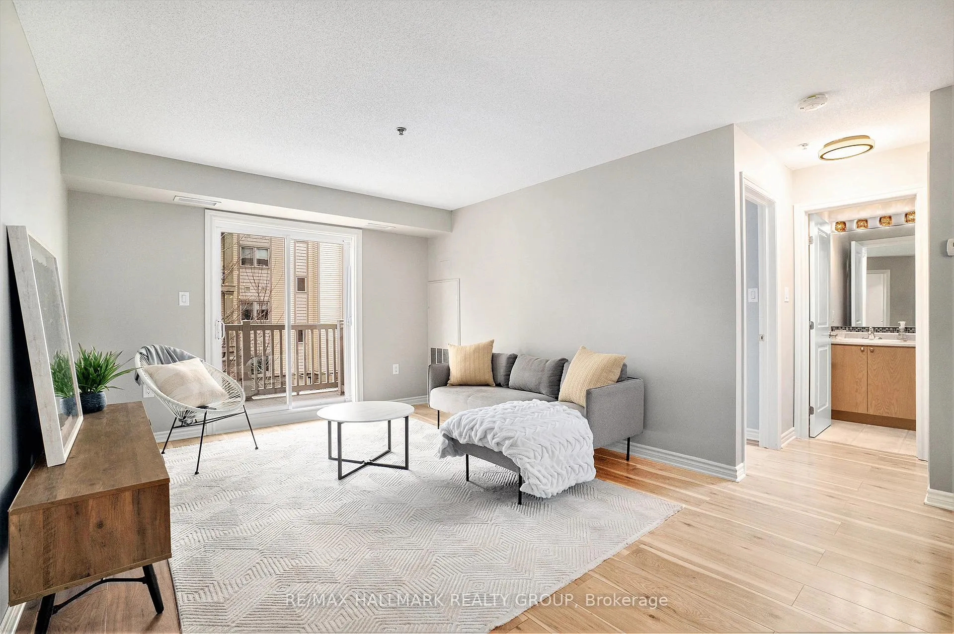 Photo 5 of Unit 211, 151 Potts Private, Ottawa, Notting Hill/Summerside — HOMEH