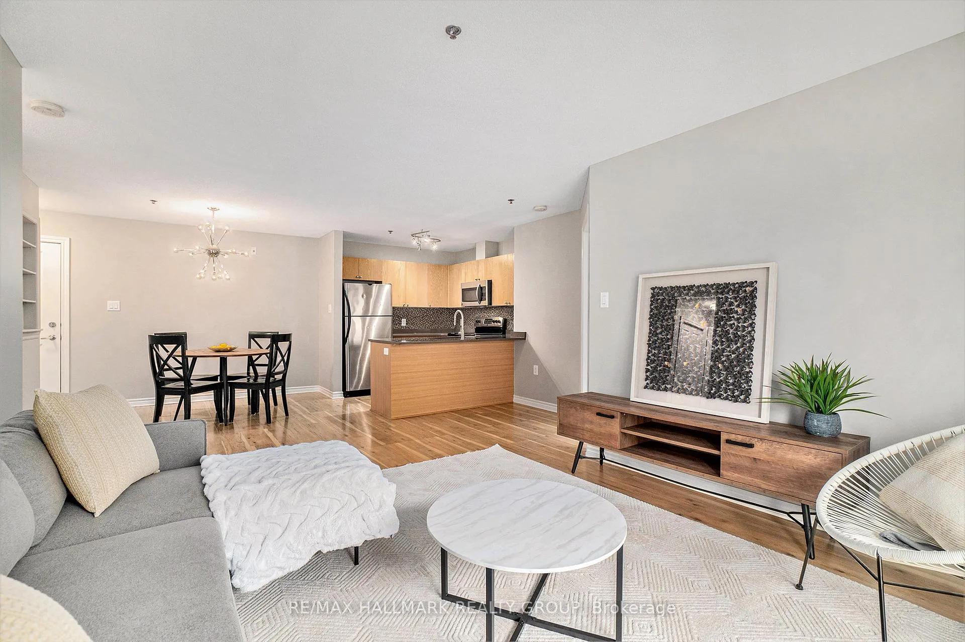 Photo 6 of Unit 211, 151 Potts Private, Ottawa, Notting Hill/Summerside — HOMEH