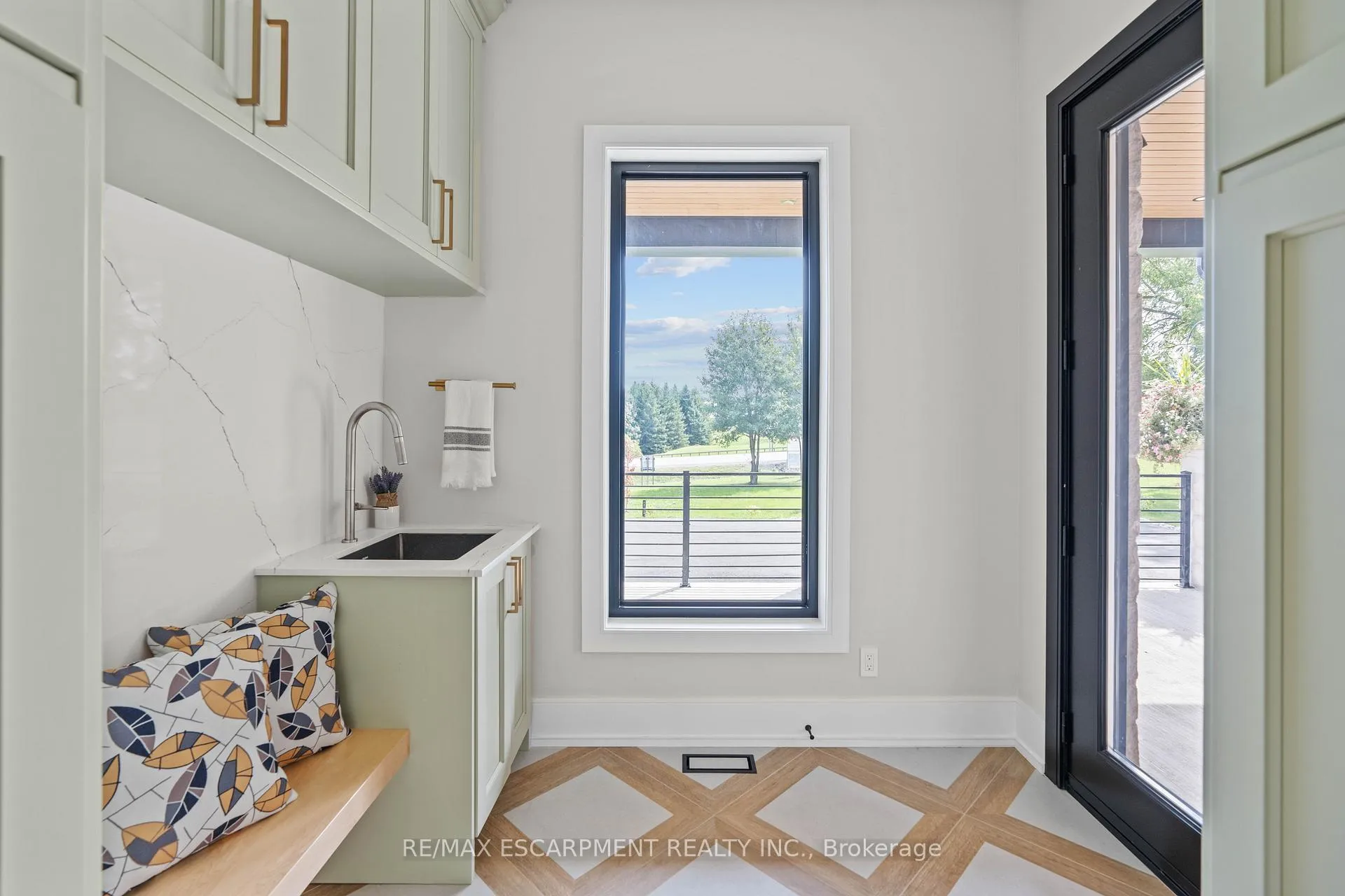 Photo 14 of 8920 Wellington Rd 124, Erin, Rural Erin — HOMEH