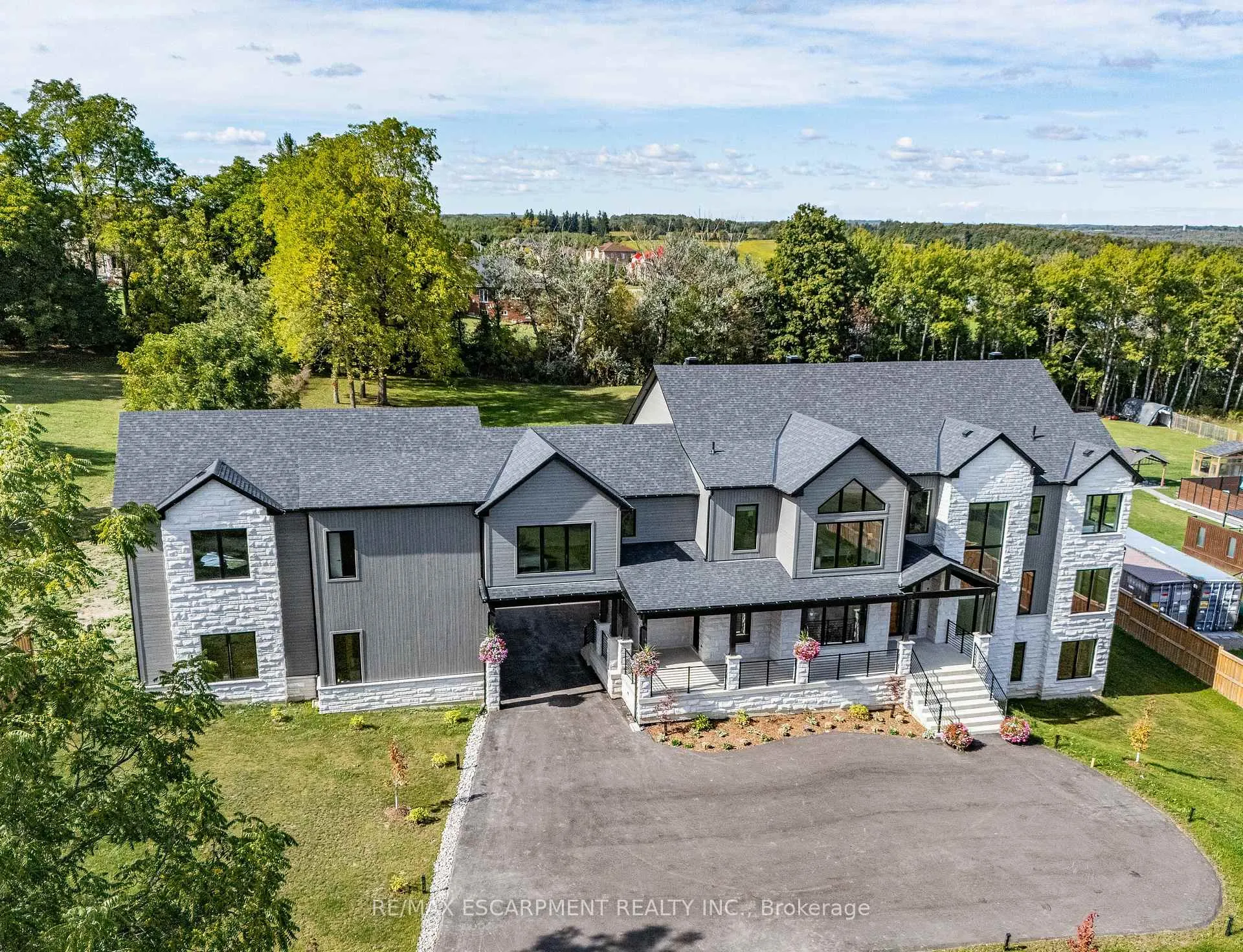 Photo 37 of 8920 Wellington Rd 124, Erin, Rural Erin — HOMEH