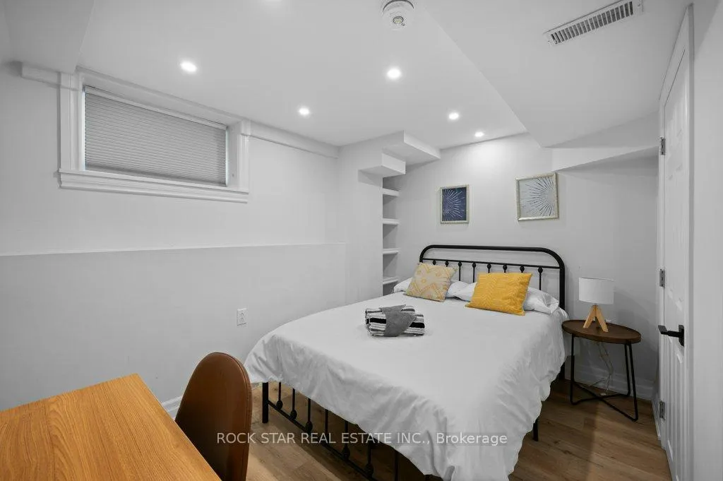 Photo 21 of 830 Mohawk Road E, Hamilton, Berrisfield — HOMEH
