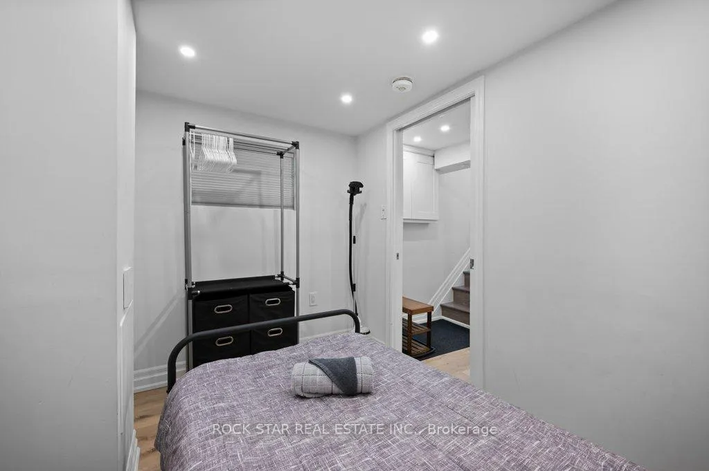 Photo 24 of 830 Mohawk Road E, Hamilton, Berrisfield — HOMEH