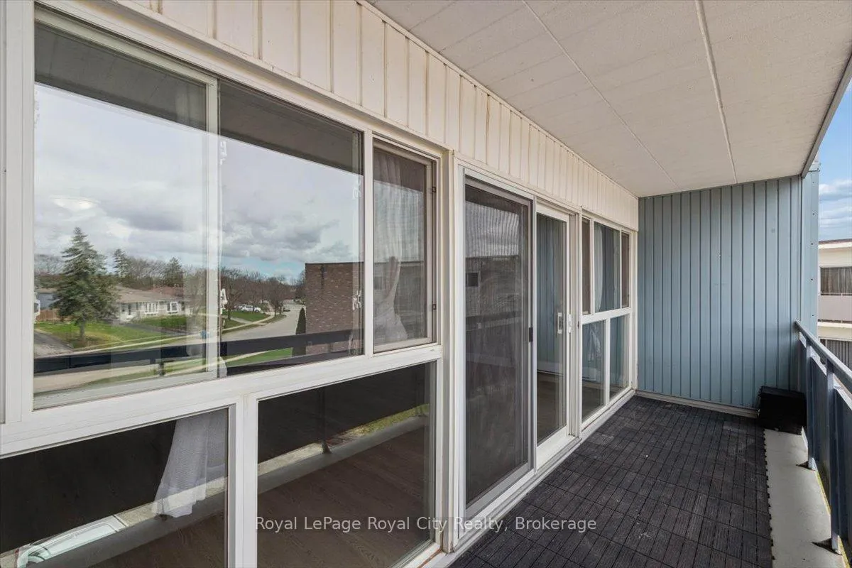 Photo 13 of Unit 512, 91 Conroy Crescent, Guelph, Dovercliffe Park/Old University — HOMEH
