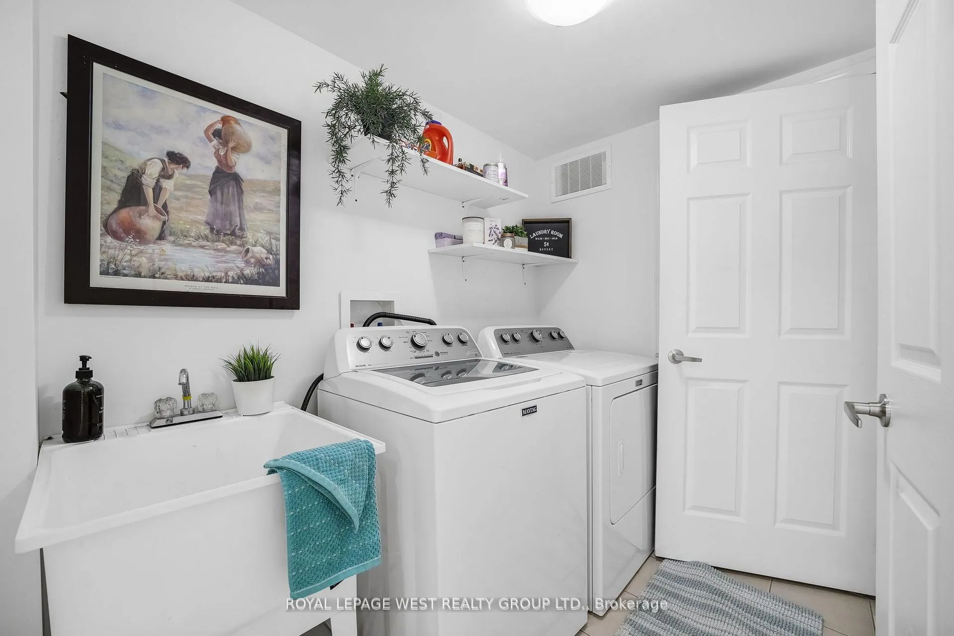 Photo 5 of 551 Pharo Point, Milton, Willmott — HOMEH