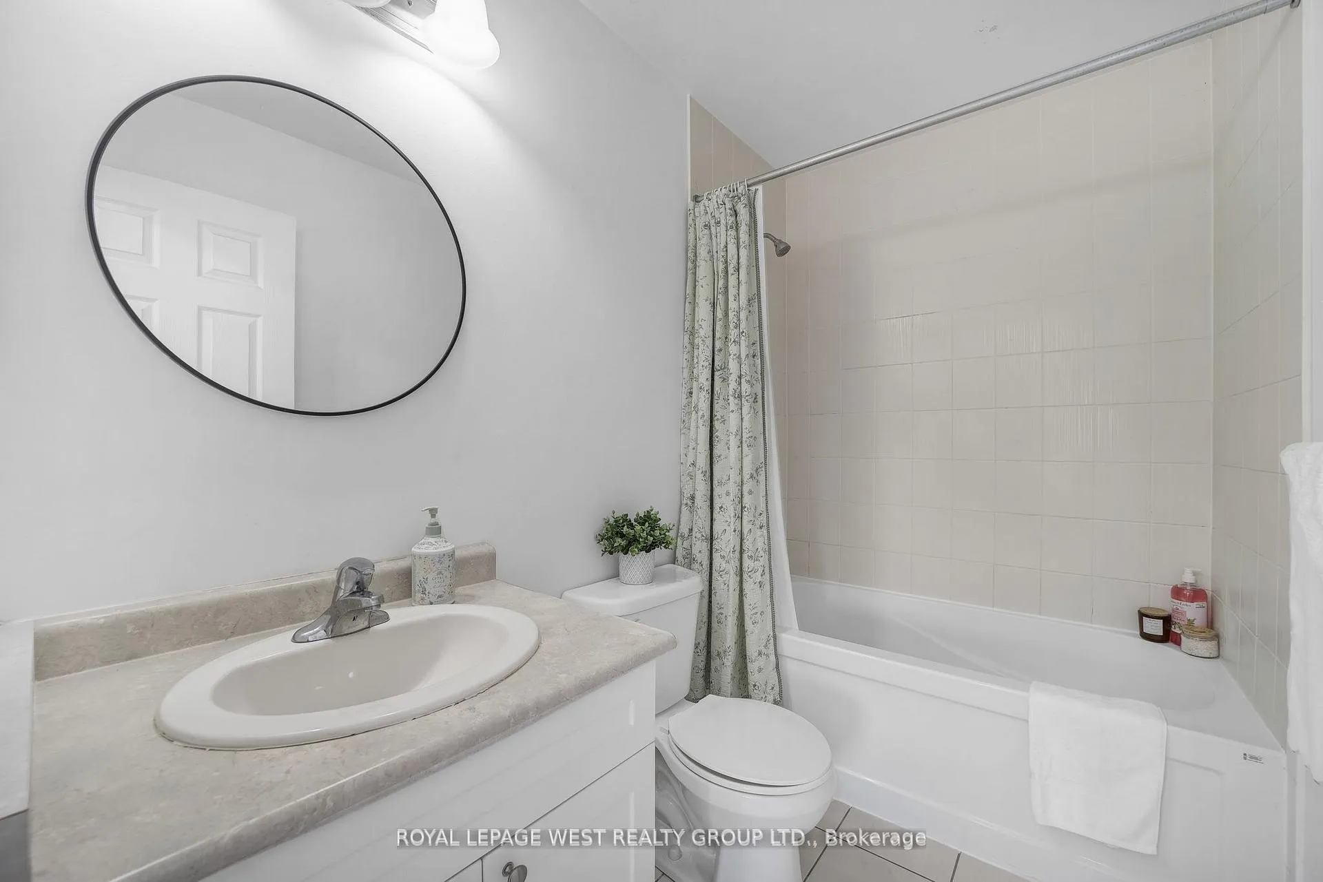 Photo 26 of 551 Pharo Point, Milton, Willmott — HOMEH