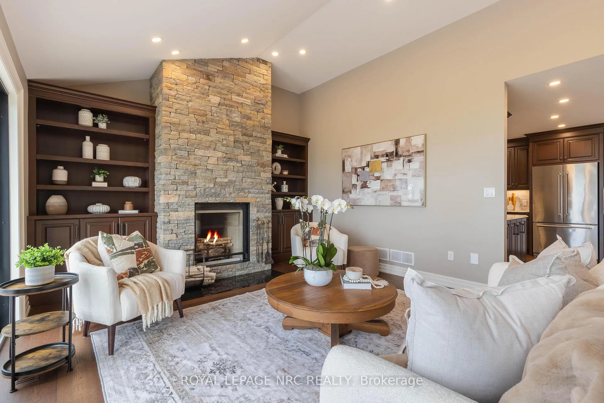 Photo 10 of 81 Simpson Road, St. Catharines, Lakeshore — HOMEH