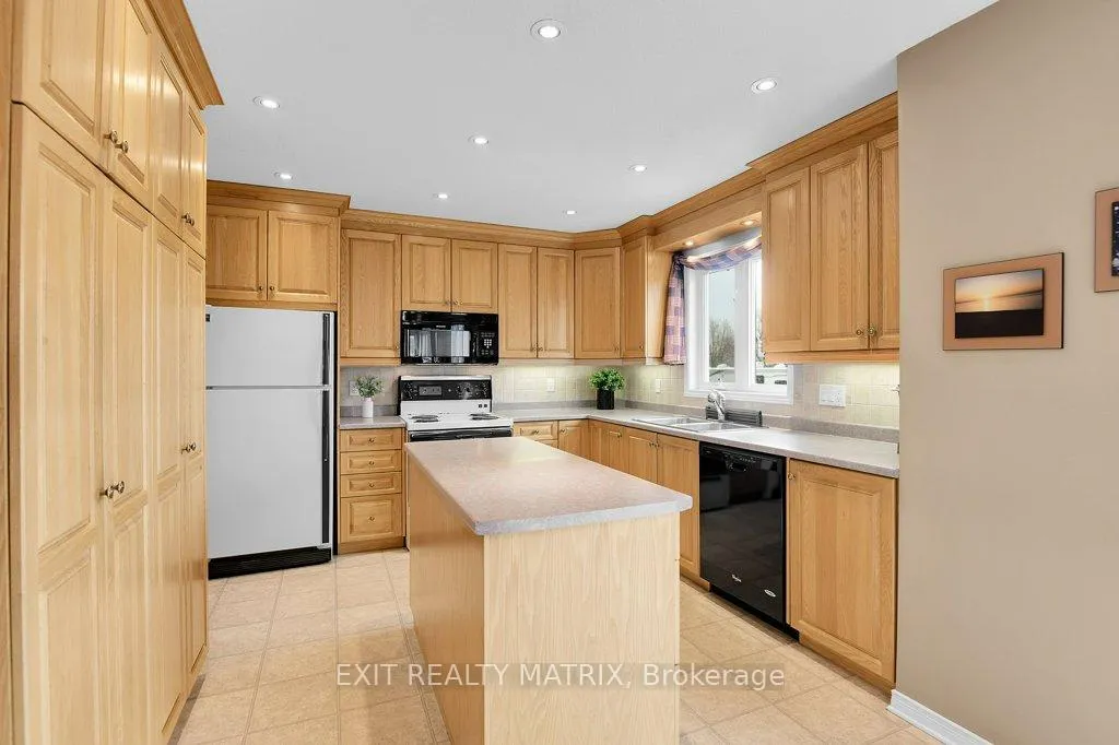 Photo 10 of 4717 McNeely Road, Ottawa, Sarsfield/Bearbrook — HOMEH