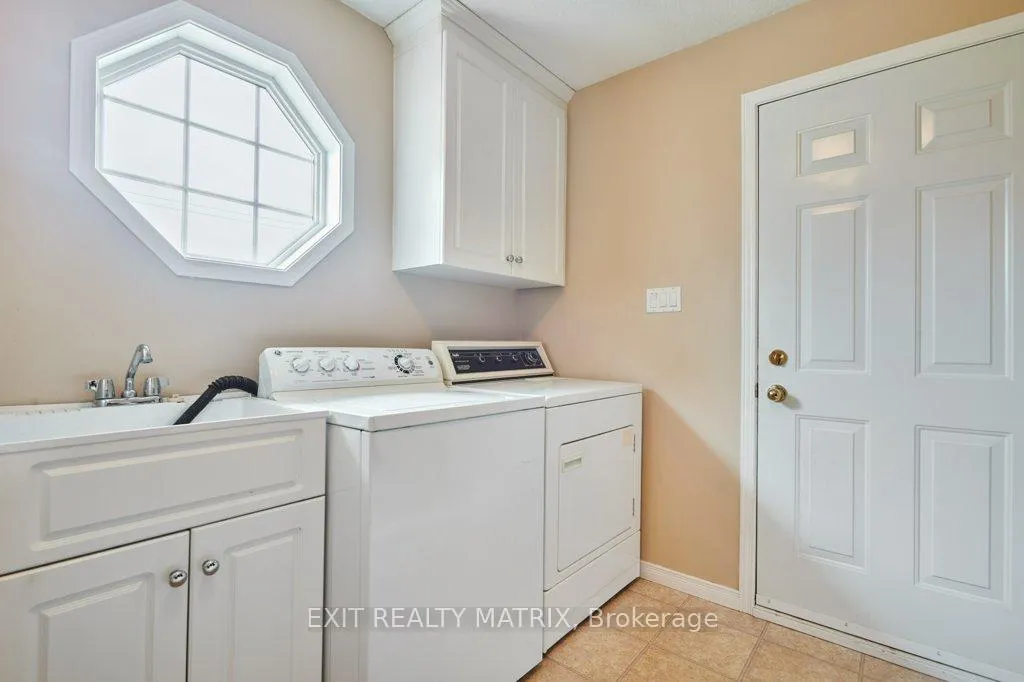 Photo 16 of 4717 McNeely Road, Ottawa, Sarsfield/Bearbrook — HOMEH