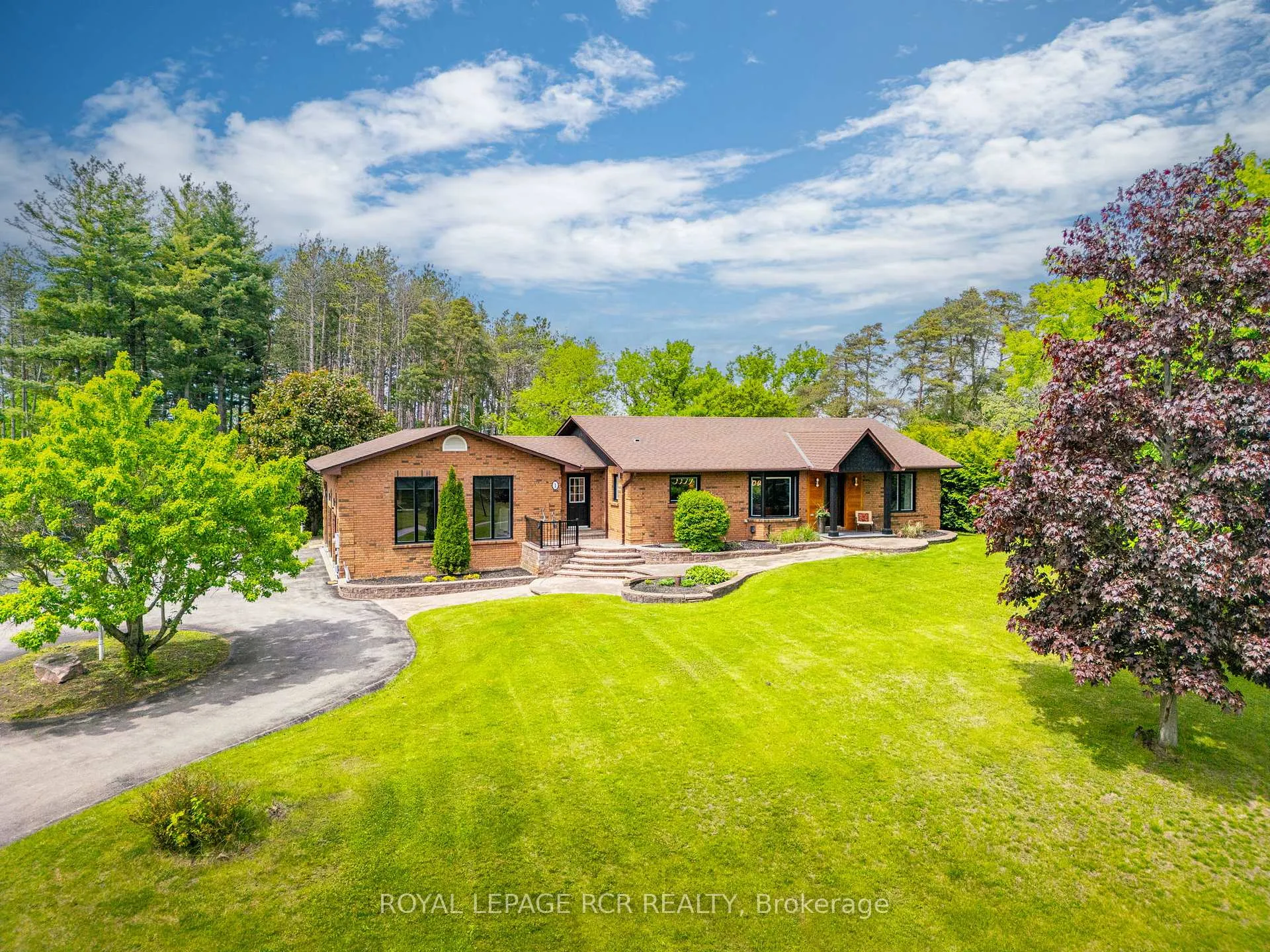 Photo 1 of 1 Lormik Drive, Uxbridge, Rural Uxbridge — HOMEH