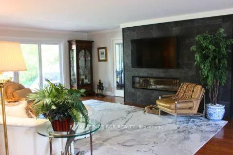 Photo 11 of 1 Lormik Drive, Uxbridge, Rural Uxbridge — HOMEH