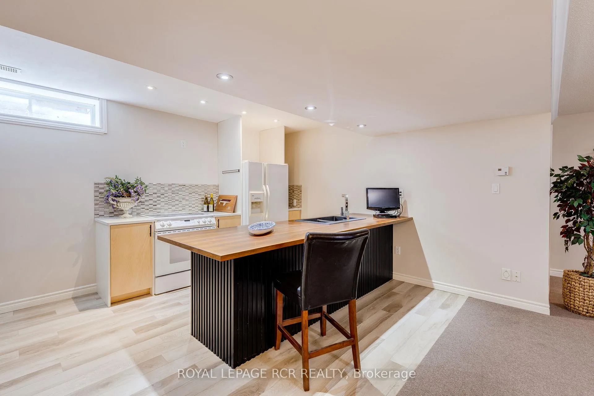 Photo 30 of 1 Lormik Drive, Uxbridge, Rural Uxbridge — HOMEH