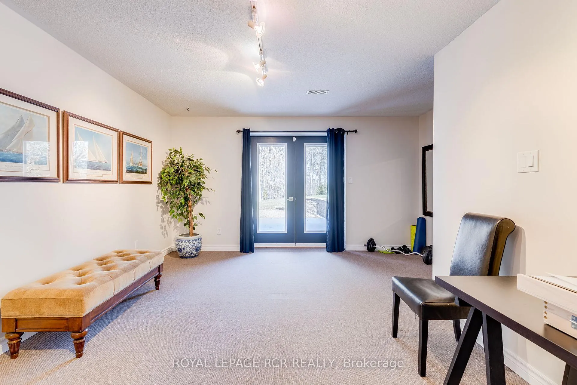 Photo 32 of 1 Lormik Drive, Uxbridge, Rural Uxbridge — HOMEH